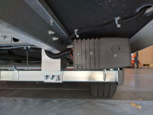 Silver Racing Edition 300 montage mover